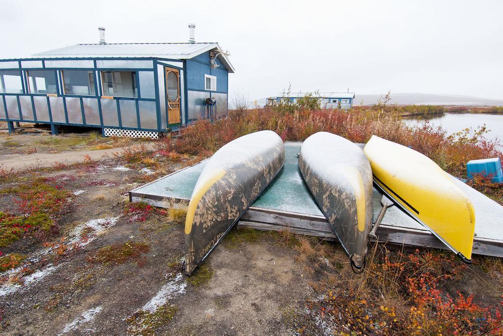 Peterson'S Point Lake Lodge Yellowknife Esterno foto