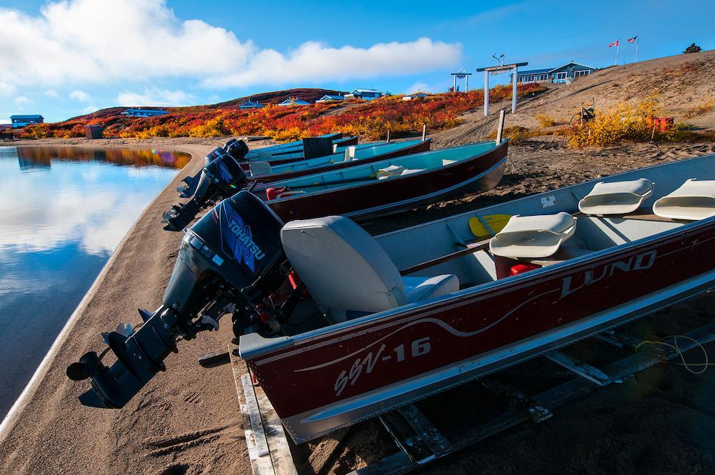 Peterson'S Point Lake Lodge Yellowknife Esterno foto